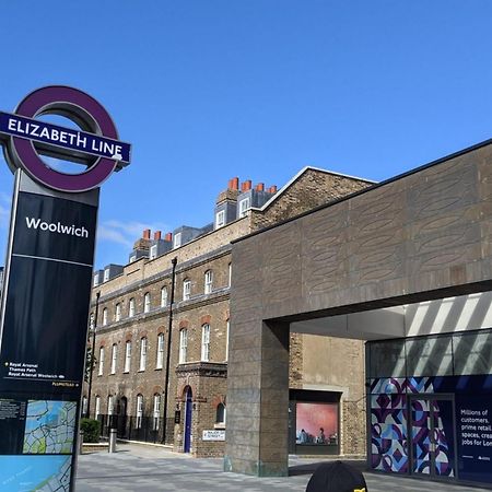 2 Bed Flat, Dedicated Workspace, Parking, 4Ktv London Kültér fotó