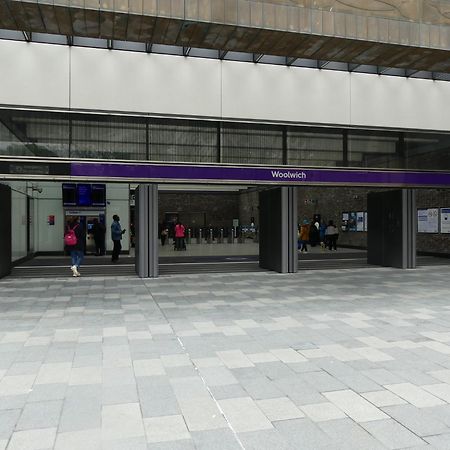 2 Bed Flat, Dedicated Workspace, Parking, 4Ktv London Kültér fotó